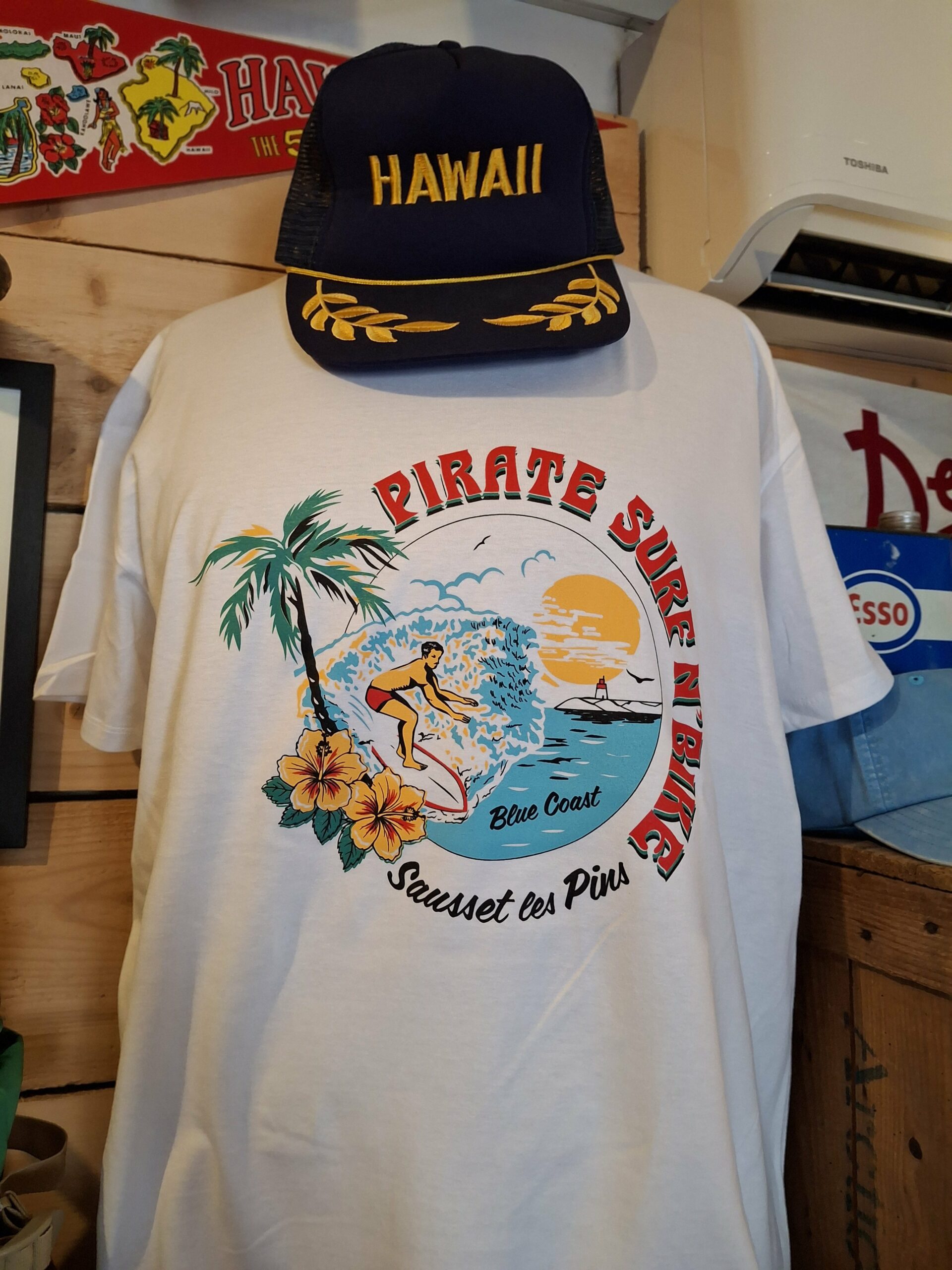 Pirate Surf&Bike souvenir tee – Image 2